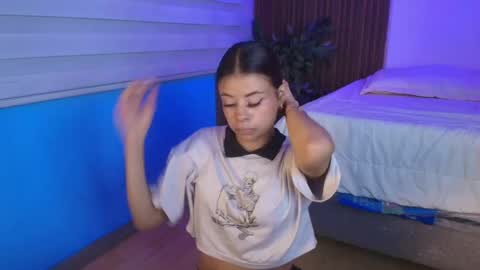 Antonella online show from 05.26.26