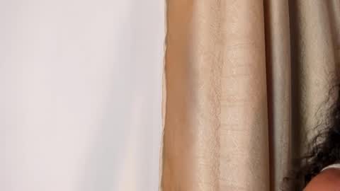 AntonellaHall  online show from 02.15.26