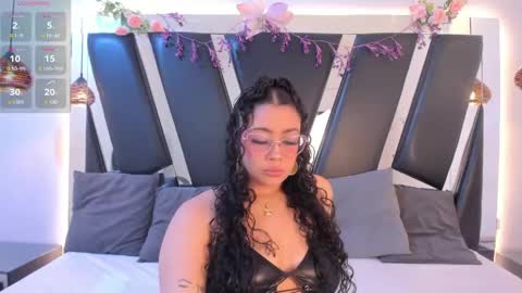 A N T O N E L L E  online show from 04.15.26