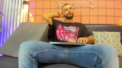 Snapshot of antony_bigdick_ chatting on 02.16.25 Juan Camilo online show from 02.16.25