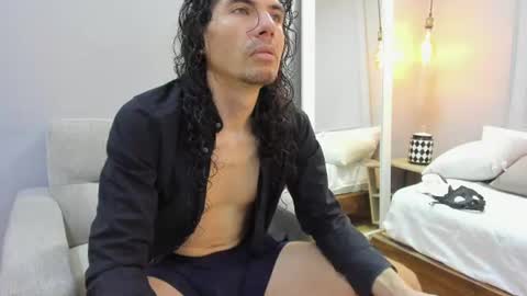 Snapshot of antonystone_ chatting on 07.13.26 Antony Stone online show from 07.13.26