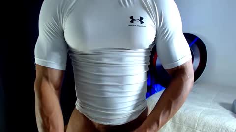 Instagram miguelangel1802  online show from 10.23.25