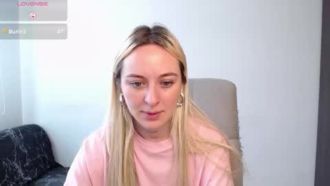 Snapshot of anttoniia chatting on 01.08.25 Antonia online show from 01.08.25