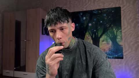 Tom online show from 02.04.26