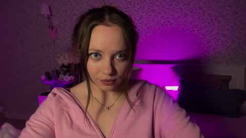 Snapshot of anuetta chatting on 06.28.26 Aneutta online show from 06.28.26