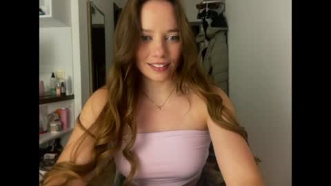 Snapshot of anuetta chatting on 07.25.26 Aneutta online show from 07.25.26