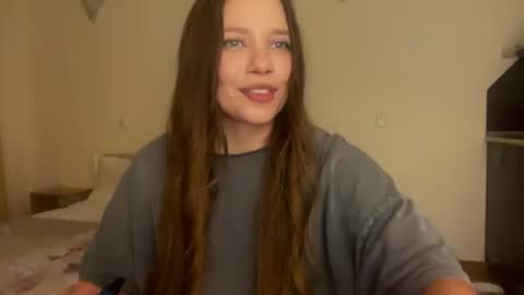 Snapshot of anuetta chatting on 07.26.26 Aneutta online show from 07.26.26