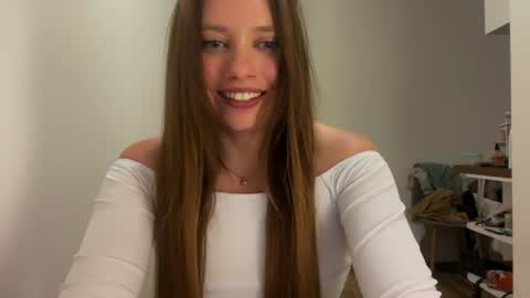 Snapshot of anuetta chatting on 07.30.26 Aneutta online show from 07.30.26