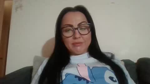 Snapshot of anuska30 chatting on 04.01.26 Anne online show from 04.01.26