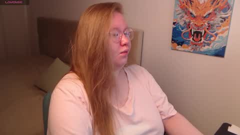 Snapshot of anya_muna chatting on 12.19.24 Anya Muna online show from 12.19.24