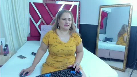 Anyela  online show from 01.15.25