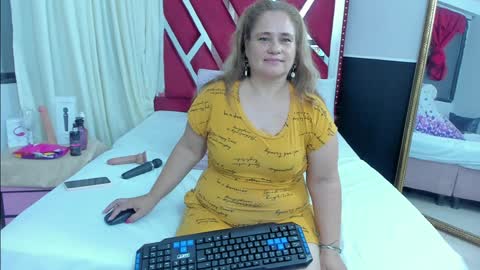 Anyela  online show from 01.15.25