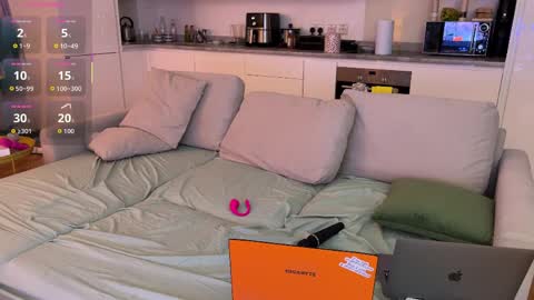 ap_couple online show from 04.01.26