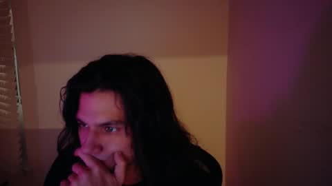 Snapshot of apachewithawebcam chatting on 11.03.25 ApacheWithWebcam online show from 11.03.25