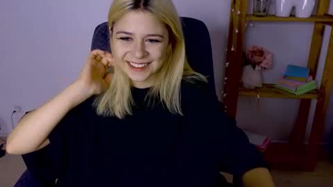 ApheliaStar online show from 11.08.25