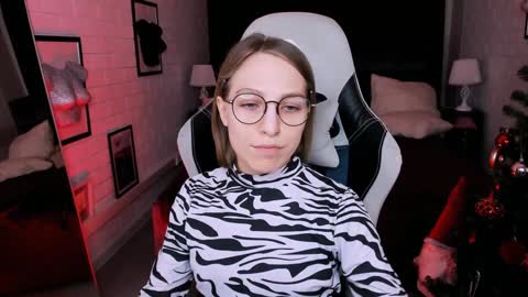 Snapshot of aphexqueen chatting on 12.06.24 APHEX QUEEN online show from 12.06.24