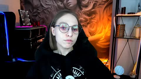 Snapshot of aphexqueen chatting on 02.03.25 APHEX QUEEN online show from 02.03.25