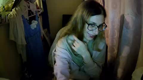 Snapshot of aphrodity_rox chatting on 07.28.26 Aphrodity Rox online show from 07.28.26