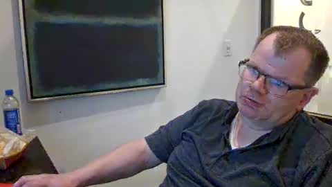 Snapshot of apk412 chatting on 06.07.26 Just killing time online show from 06.07.26