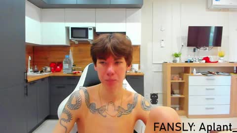 Snapshot of aplant_ chatting on 04.25.26 aplant_ online show from 04.25.26