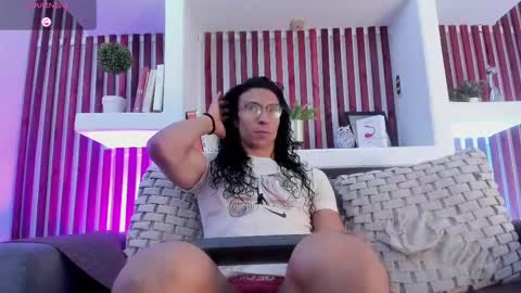 Snapshot of apolo_crus chatting on 02.03.25 apolo_crus online show from 02.03.25