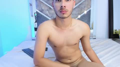 Apolo Grayy online show from 02.03.26