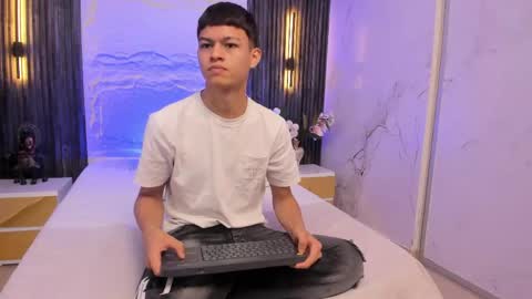   online show from 04.16.26