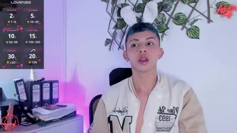 Apolo online show from 04.17.26