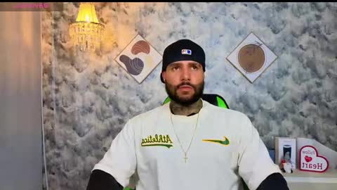 Snapshot of apolo_ryder chatting on 03.16.26 APOLO online show from 03.16.26