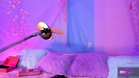 Lily online show from 04.13.26