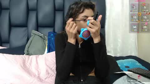 Snapshot of applehot_lr chatting on 07.08.26 sofi y kevin online show from 07.08.26