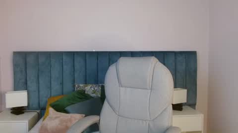 April Bunny online show from 12.20.24