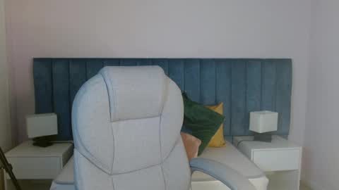 April Bunny online show from 12.31.24