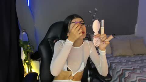 Scarlett Independent Model  online show from 02.13.25