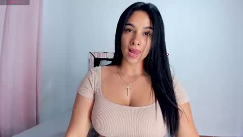 Snapshot of apriladamson_ chatting on 06.27.26 April online show from 06.27.26