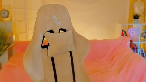 Snapshot of aprill_o_nill chatting on 01.28.25 aprill_o_nill online show from 01.28.25