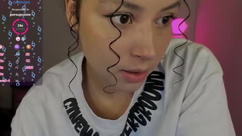 aqua emilly online show from 01.12.25