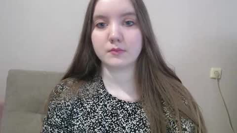 Snapshot of aquanarmin chatting on 01.12.25 Josefin online show from 01.12.25