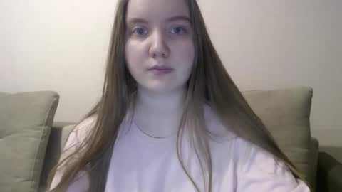 Snapshot of aquanarmin chatting on 11.02.25 Josefin online show from 11.02.25