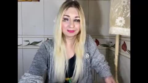 Snapshot of aquatati_art_u chatting on 02.05.26 AquaTati Art u online show from 02.05.26