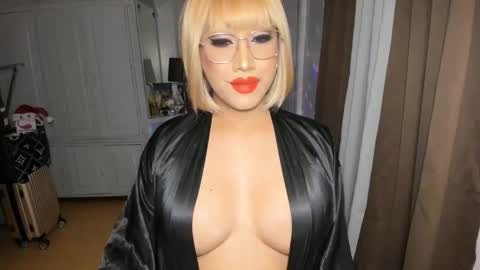 Alicia online show from 12.13.25