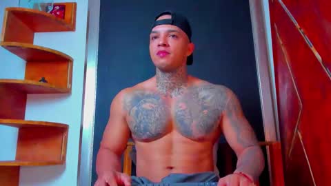 Snapshot of aquiles_elpapi chatting on 03.04.26 AquilesElpapi online show from 03.04.26