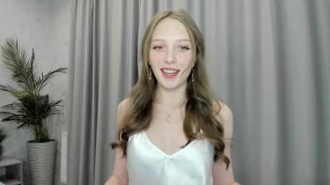 Lina online show from 09.30.25