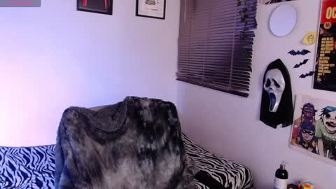 Snapshot of arabella_stone chatting on 12.28.24 Arabella online show from 12.28.24
