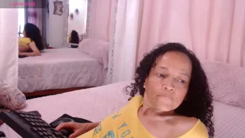 Nadia Cyel online show from 01.24.25