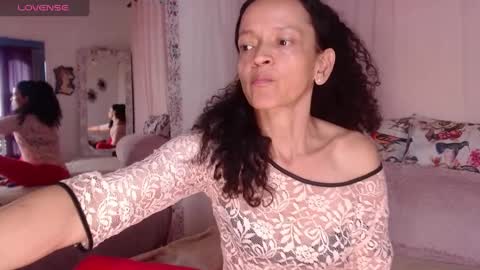 Nadia Cyel online show from 02.07.25