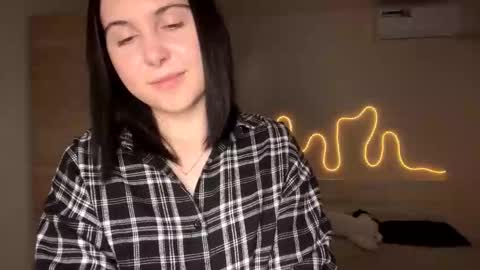 Emi online show from 02.11.26