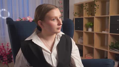 Snapshot of aracelieovaldi chatting on 12.05.25 Valentina online show from 12.05.25