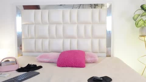   online show from 02.28.25