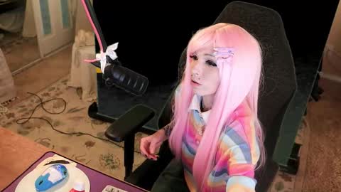 Snapshot of archancel chatting on 02.26.26 Archancel online show from 02.26.26